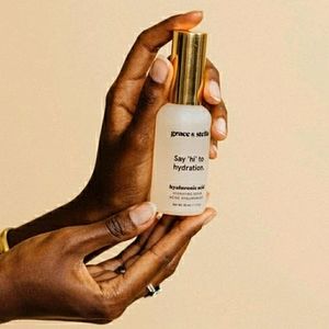 NEW Grace & Stella Hyaluronic Acid Hydrating Serum